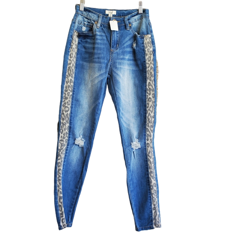 Easel Denim and Leopard Skinny Jeans Distressed Size Small (2-4) Light Wash
